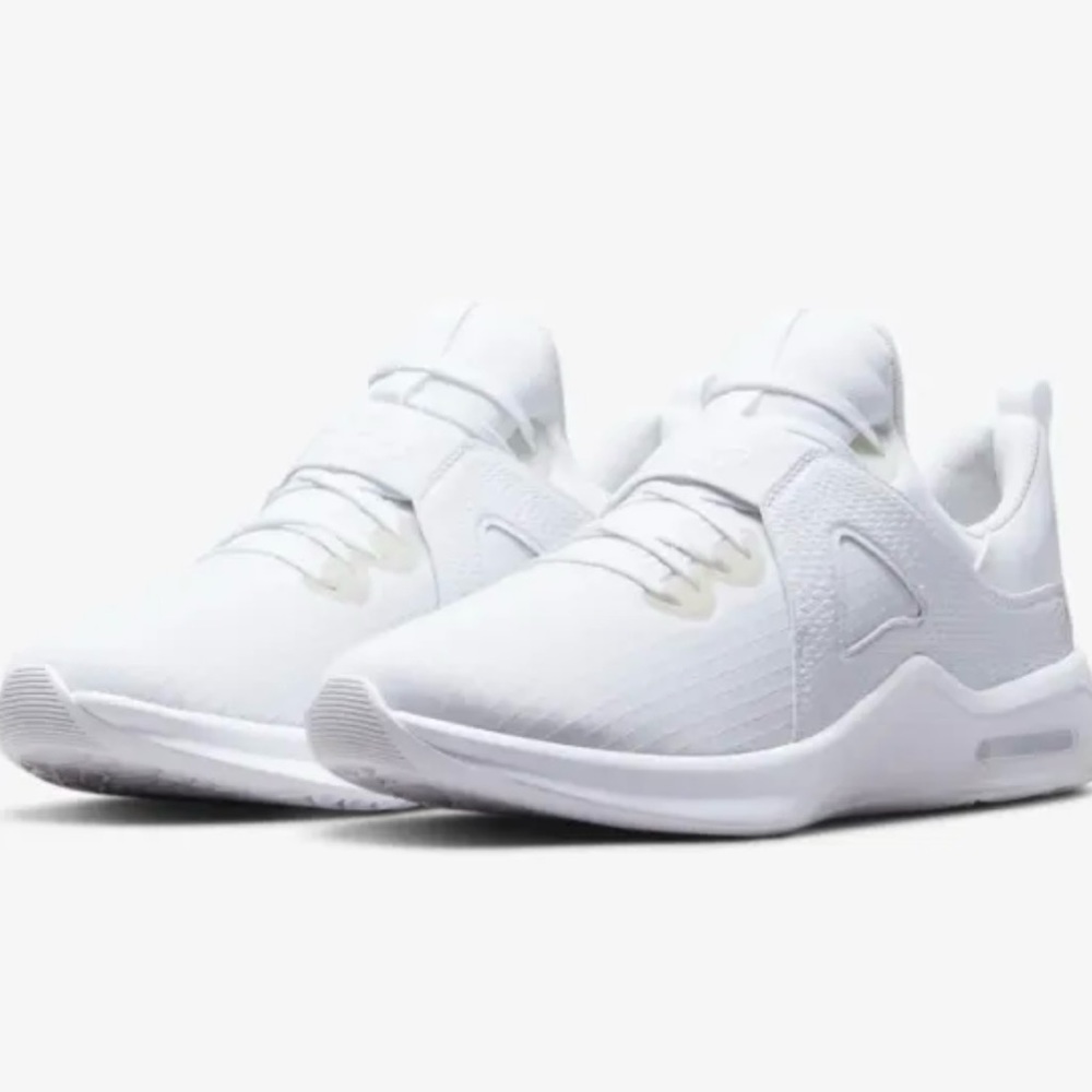 NIKE AIR MAX BELLA TR 5 Women's White DD9285-100 Athletic Sneaker Shoes